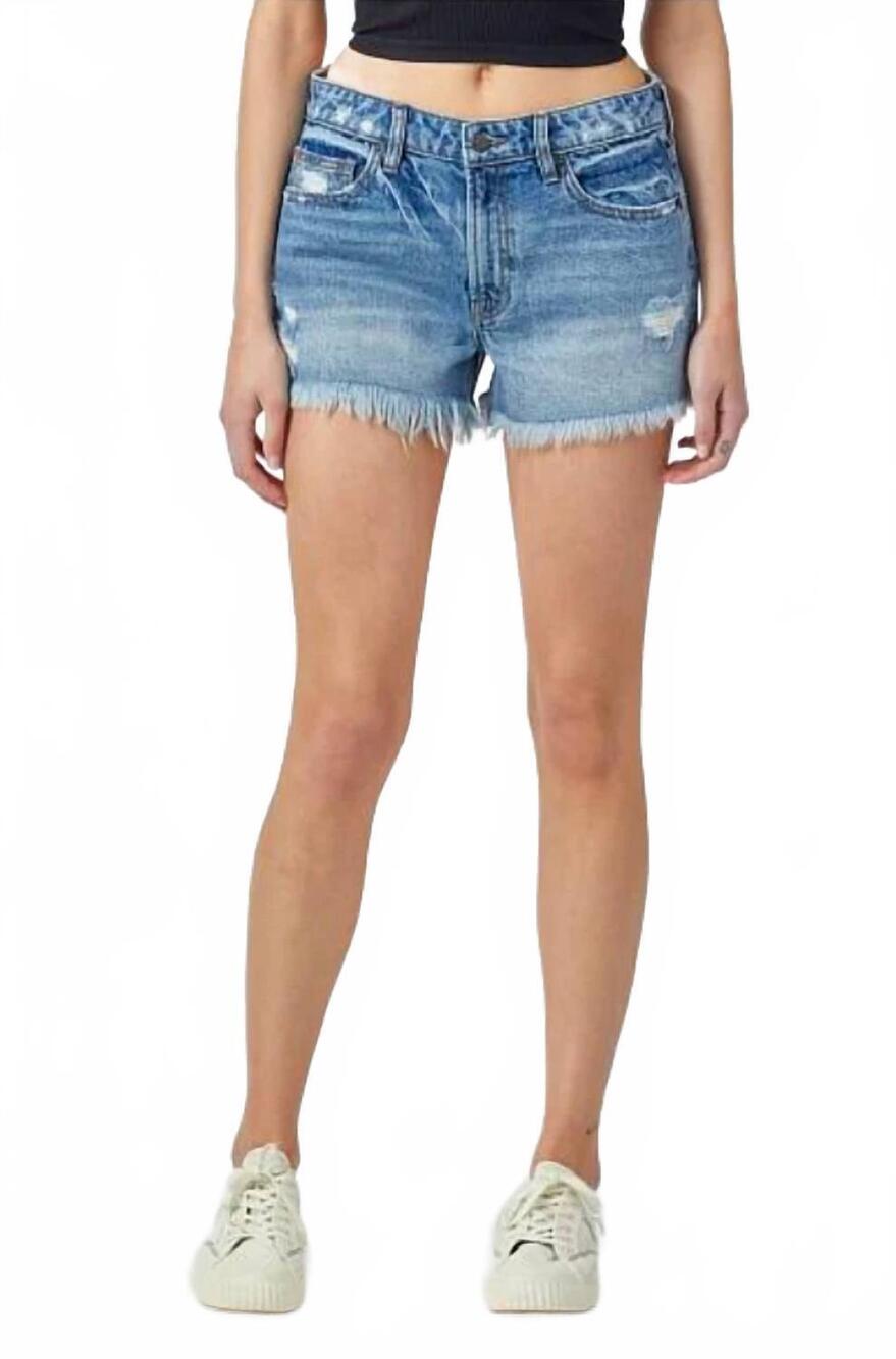 NEW HIDDEN kenzie mid basic frayed jean shorts in classic light wash